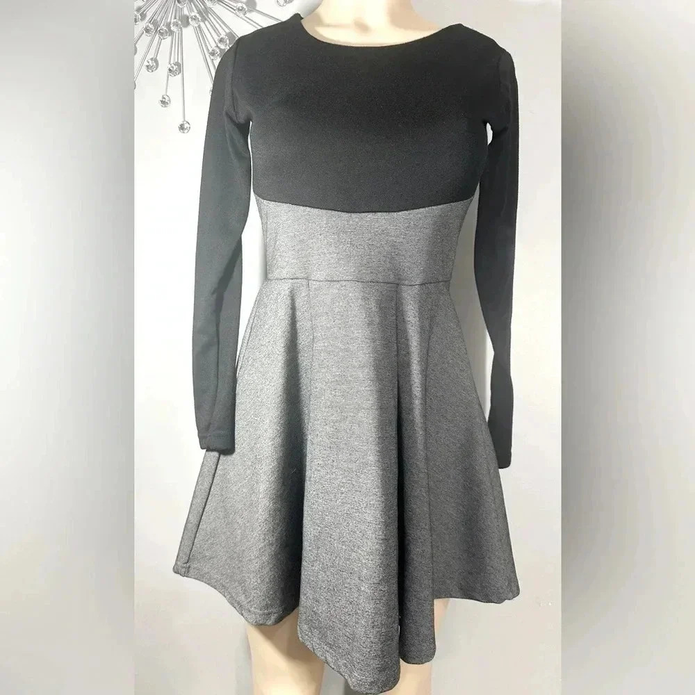 D & Deer Black &‎ Gray Flare Long Sleeve Girls Dress